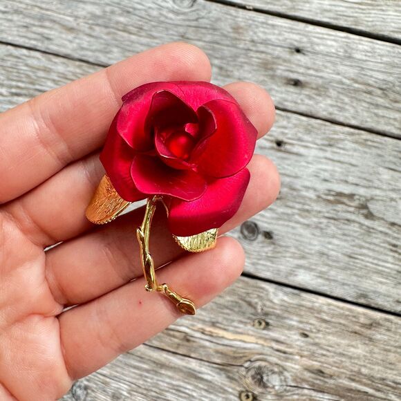 vintage Jewelry - Vintage Jewelry Red Rose Brooch Pin